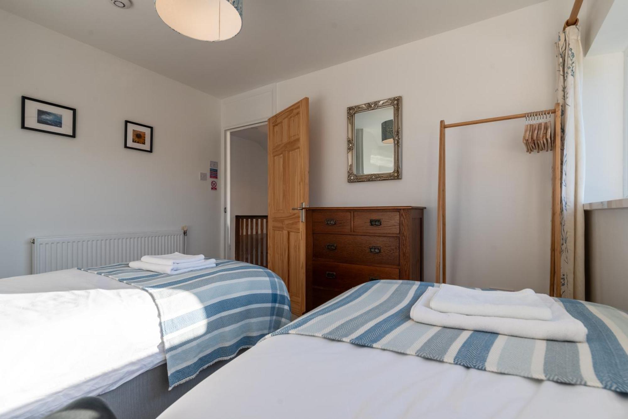 Port View House 3-Bedroom Self Catering Family Home With Garden Near Кардифф Экстерьер фото